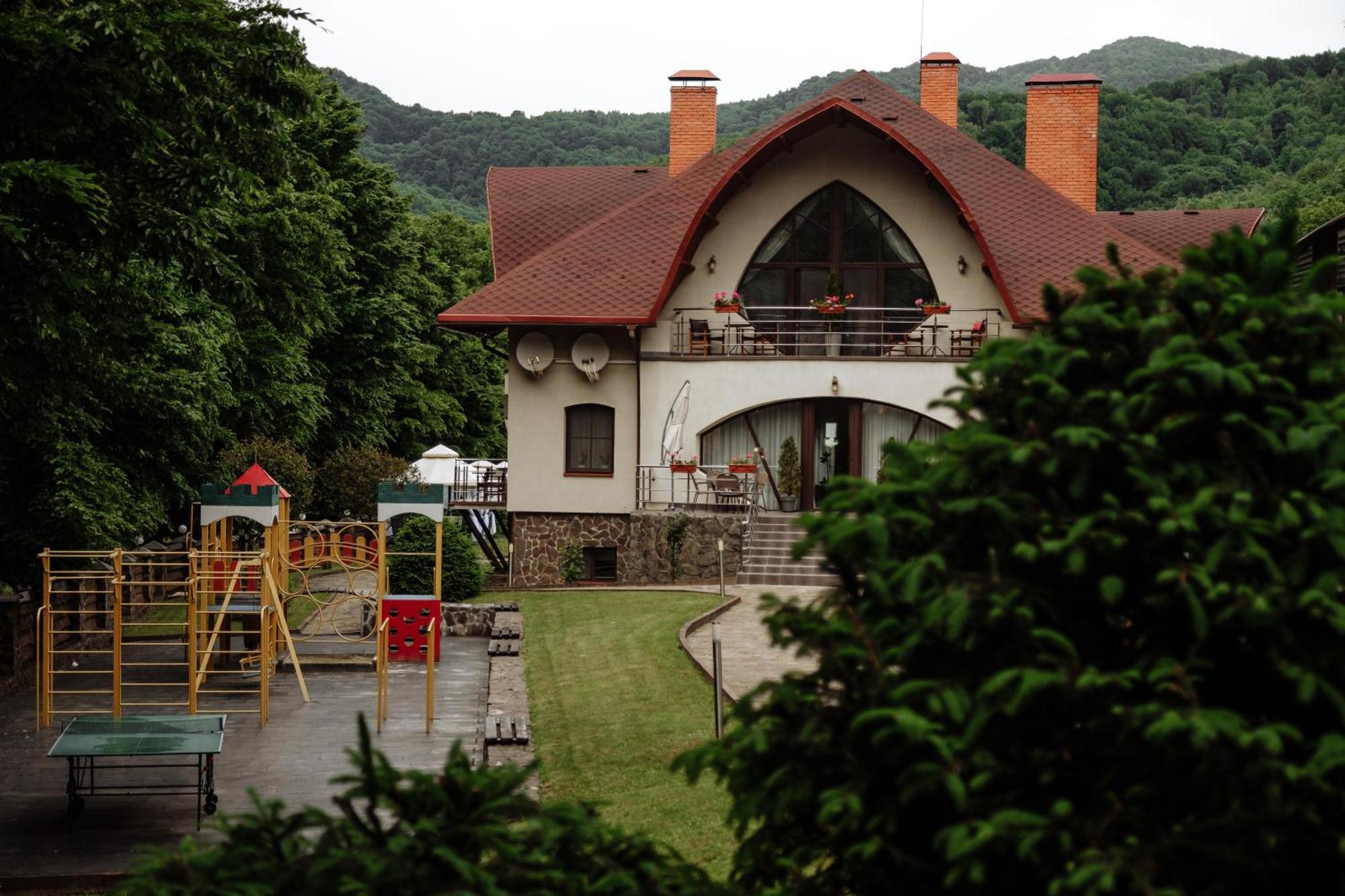 Villa Kvitka Свалява Экстерьер фото