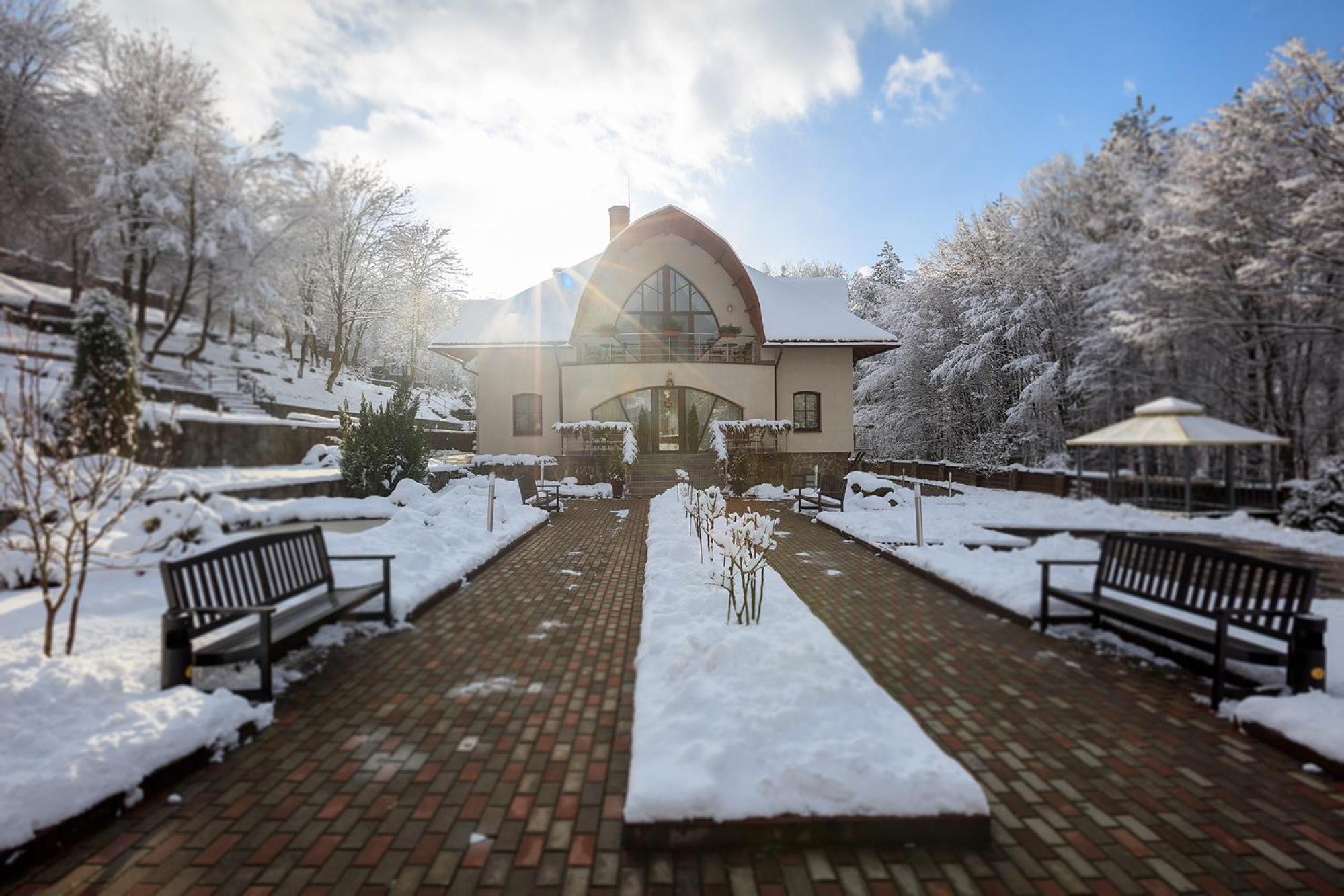 Villa Kvitka Свалява Экстерьер фото
