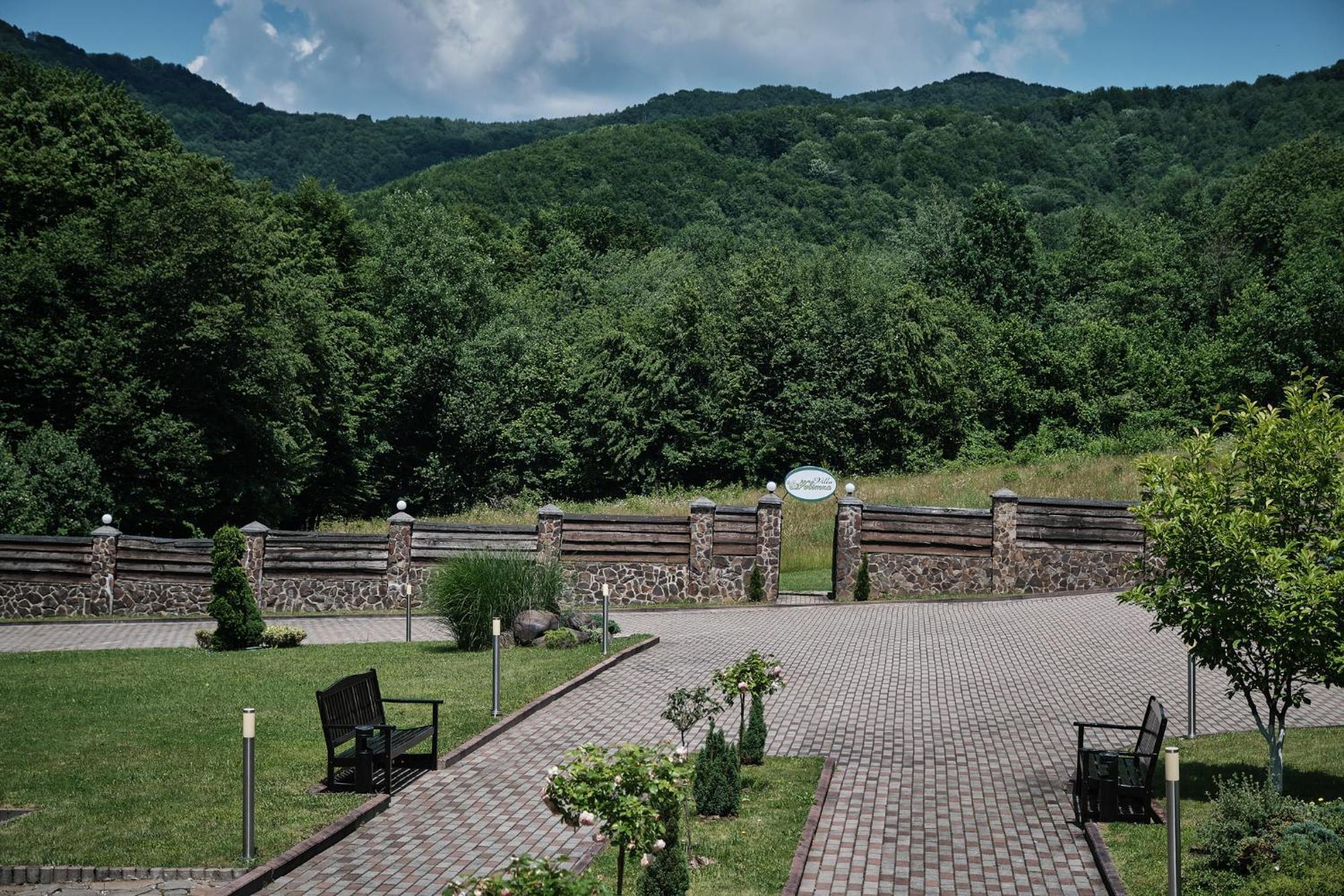Villa Kvitka Свалява Экстерьер фото