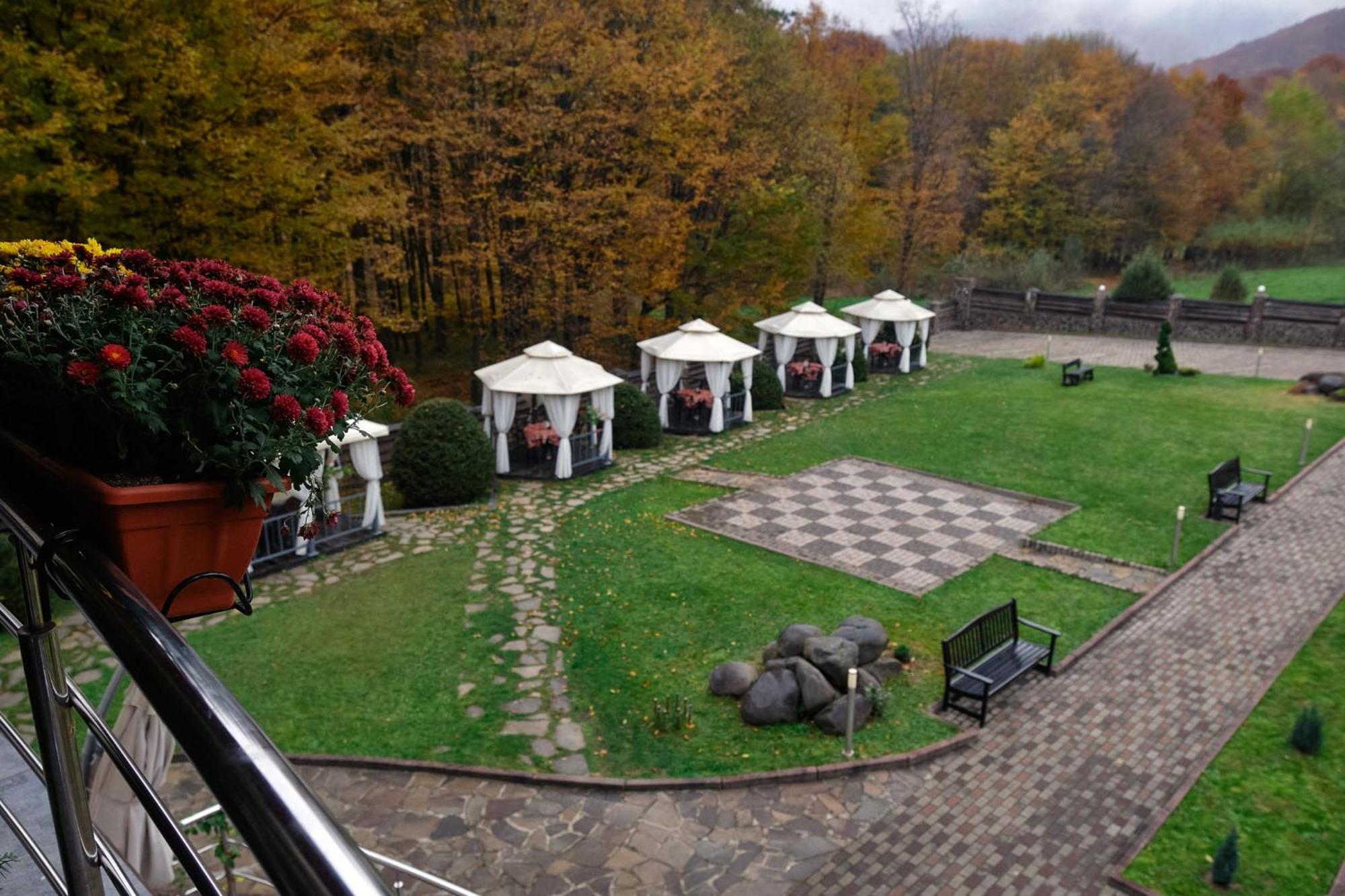 Villa Kvitka Свалява Экстерьер фото